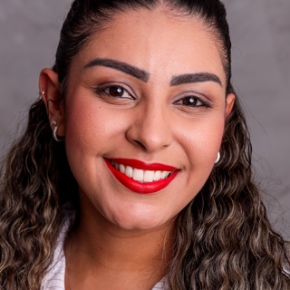 Ana Caroline, Assistente do Departamento Pessoal